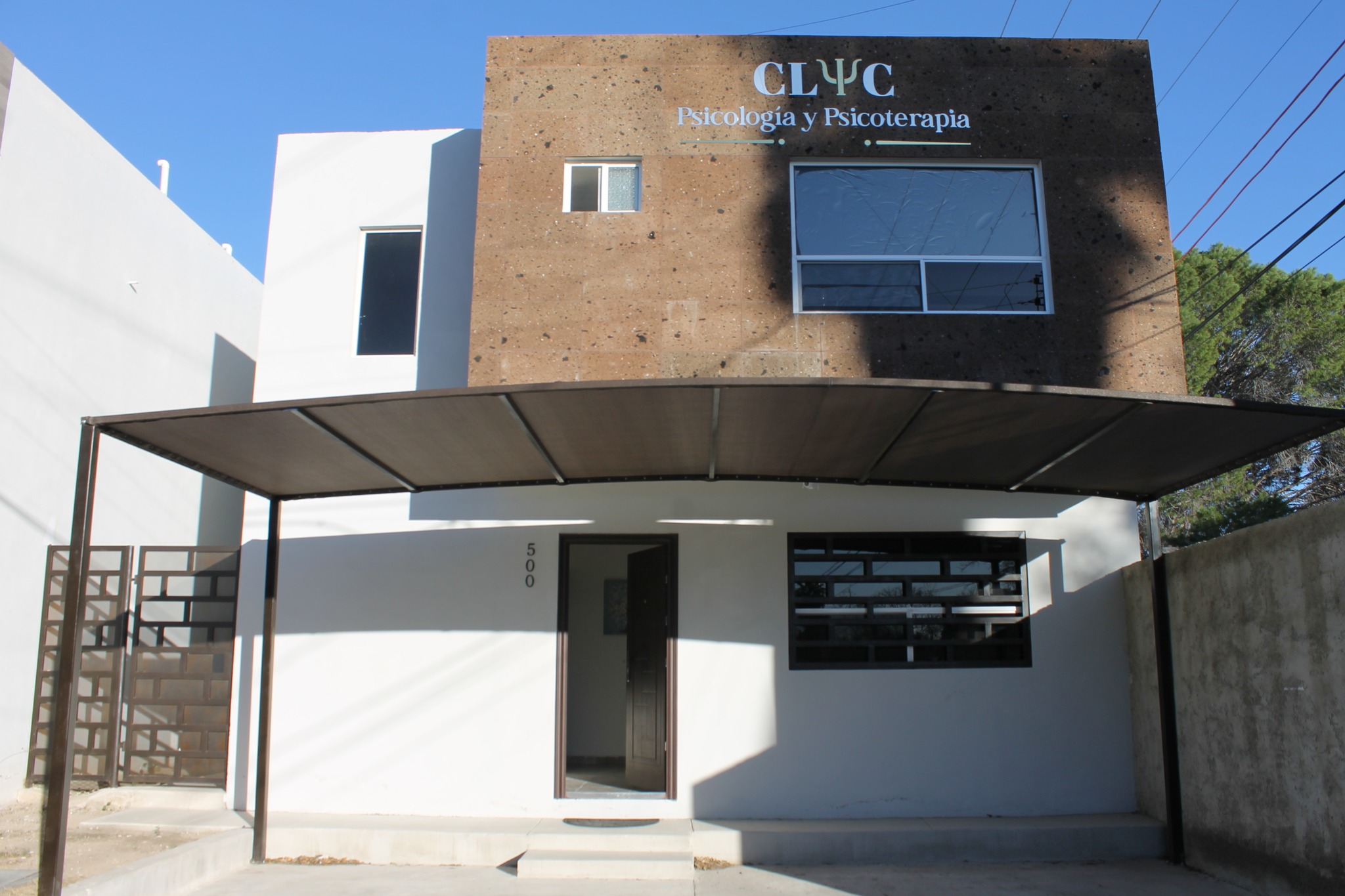 DRA. VICTORIA BELINDA CAVAZOS CARDENAS